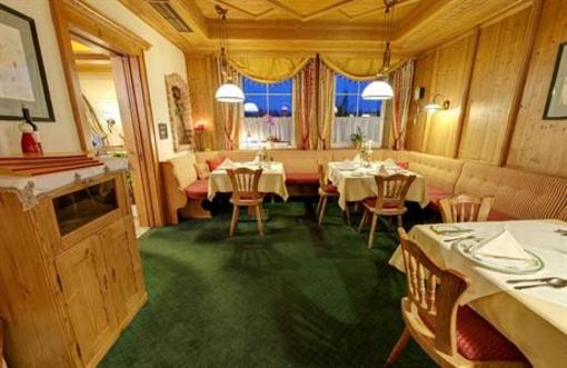 фото отеля Hotel And Restaurant Donauhof Emmersdorf an der Donau