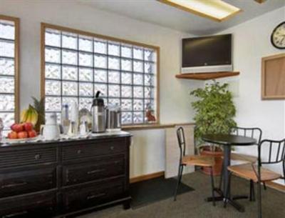 фото отеля Travelodge Hotel Midtown Seattle