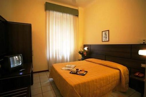 фото отеля La Pace Hotel Milan
