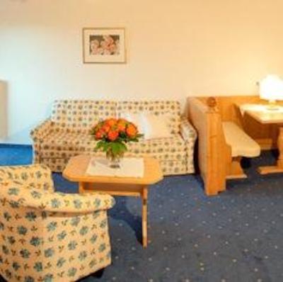 фото отеля Hotel Schonblick Rodeneck