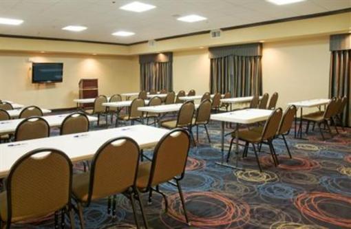 фото отеля Holiday Inn Express Hotel & Suites Huntsville (Texas)