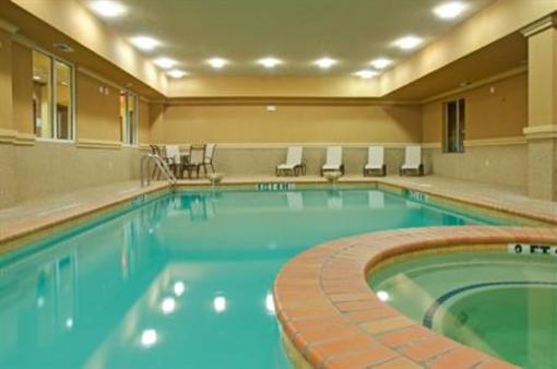 фото отеля Holiday Inn Express Hotel & Suites Huntsville (Texas)