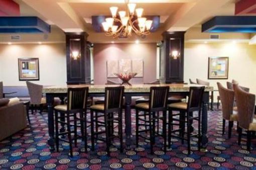 фото отеля Holiday Inn Express Hotel & Suites Huntsville (Texas)