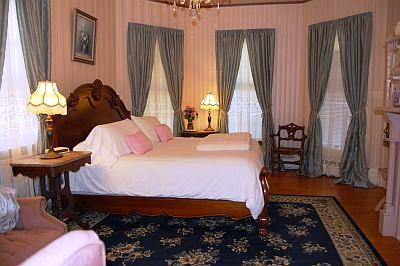 фото отеля Garden and the Sea B&B Inn