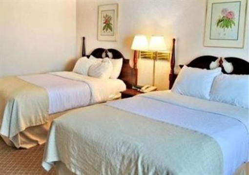 фото отеля Clarion Inn Fairmont (West Virginia)
