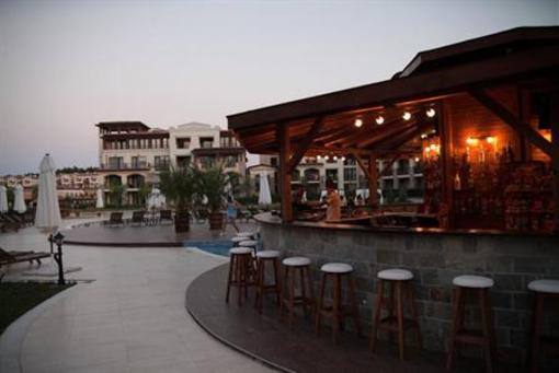фото отеля Apartments in Green Life Beach Resort
