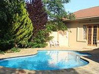 Two Bells Guest House Bloemfontein