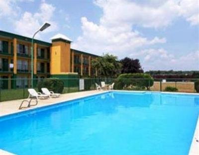 фото отеля Days Inn Civic Center Roanoke (Virginia)