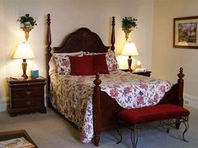 фото отеля Lyndon House Bed & Breakfast