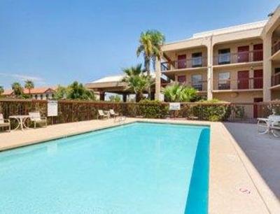 фото отеля Days Inn Phoenix West