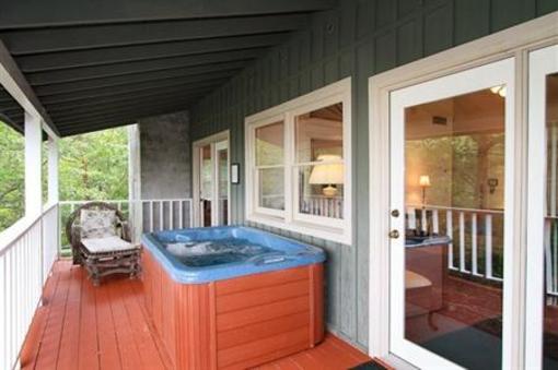 фото отеля Stony Brook Chalets Gatlinburg