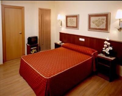 фото отеля Hotel Conquistador Zaragoza