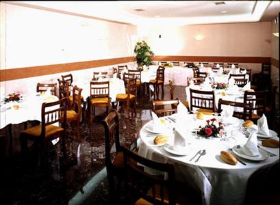 фото отеля Hotel Conquistador Zaragoza
