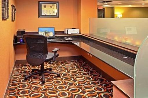 фото отеля Holiday Inn Express Troutville-Roanoke North