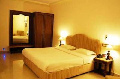 фото отеля Hotel Deoki Niwas Palace