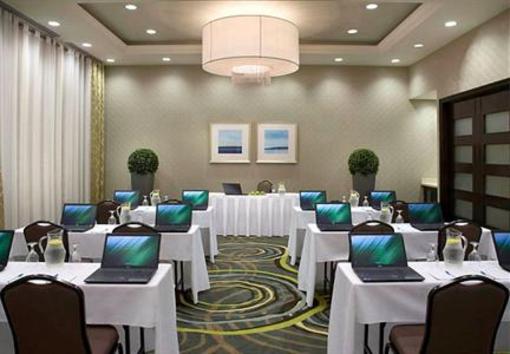 фото отеля SpringHill Suites Toronto Vaughan