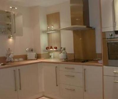 фото отеля Century Wharf Serviced Apartments