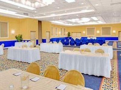 фото отеля HillsPoint Hotel & Conferences