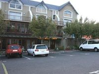 Ikhaya Lodge