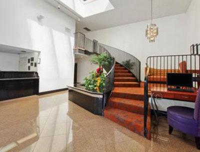 фото отеля Travelodge Anaheim