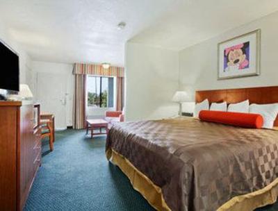 фото отеля Travelodge Anaheim