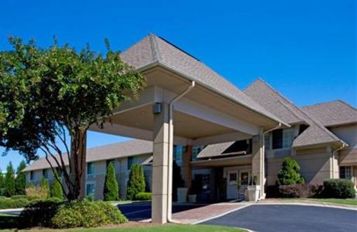 фото отеля Holiday Inn Express Chateau Elan Lodge