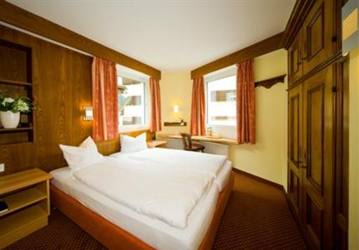 фото отеля Le Petit Hotel Zermatt