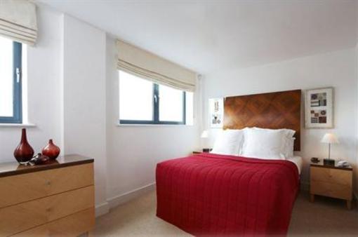 фото отеля Marlin Apartments Stratford London