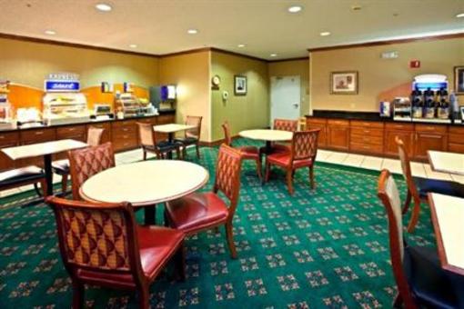 фото отеля Holiday Inn Express Middletown