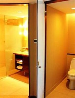 фото отеля Inzone Garland Hotel Jinan