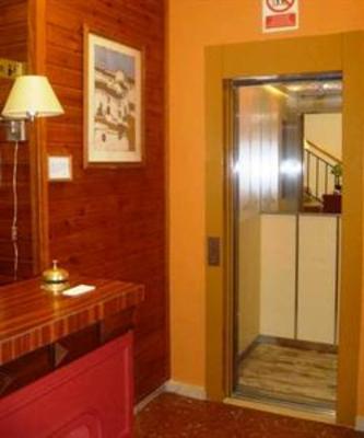 фото отеля Serramar Hostel Benalmadena
