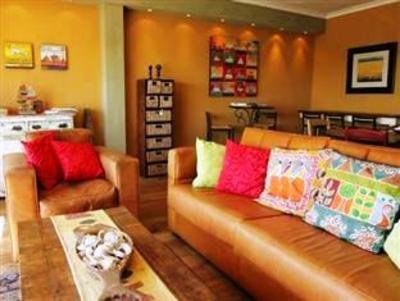 фото отеля Dolphin Inn Guesthouse Mouille Point
