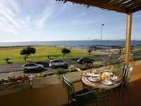 Dolphin Inn Guesthouse Mouille Point