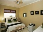 фото отеля Dolphin Inn Guesthouse Mouille Point