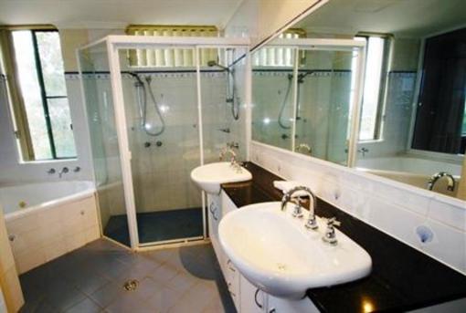 фото отеля Avoca Palms Resort Apartments