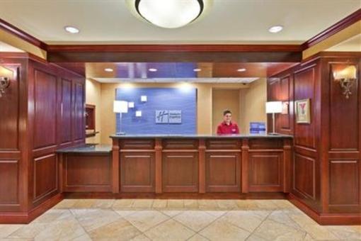 фото отеля Holiday Inn Express Bloomington