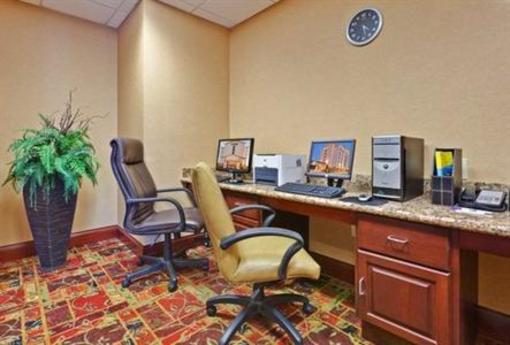 фото отеля Holiday Inn Express Bloomington