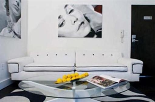 фото отеля Chic Place at Lincoln Apartments Miami Beach