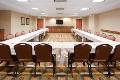 фото отеля Holiday Inn Express Hotel & Suites Loveland