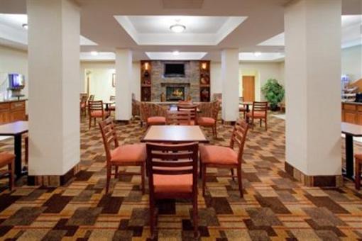 фото отеля Holiday Inn Express Hotel & Suites Loveland