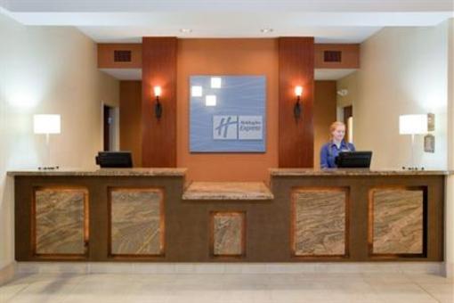 фото отеля Holiday Inn Express Hotel & Suites Loveland