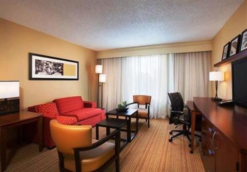 фото отеля Courtyard Orlando Downtown