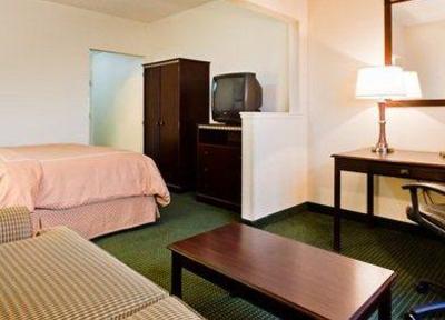фото отеля Comfort Suites Denver International Airport