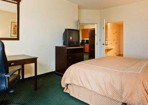 фото отеля Comfort Suites Denver International Airport