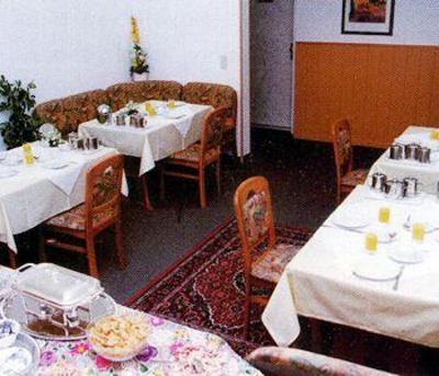 фото отеля Hotel Pension Corvinus
