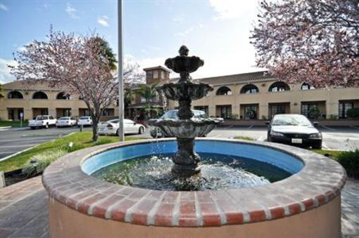 фото отеля BEST WESTERN Brookside Inn