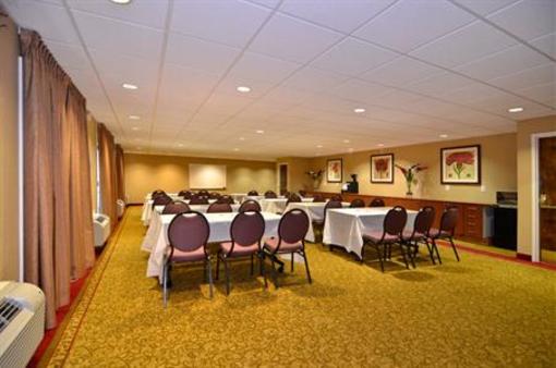 фото отеля BEST WESTERN Brookside Inn