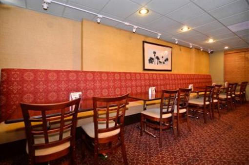 фото отеля BEST WESTERN Brookside Inn