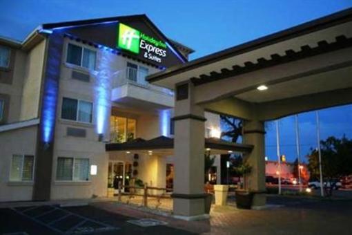 фото отеля Holiday Inn Express Hotel & Suites Paso Robles