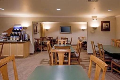 фото отеля Holiday Inn Express Hotel & Suites Paso Robles
